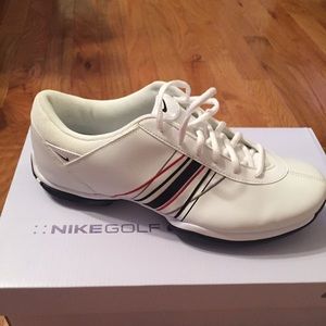 Golf shoes